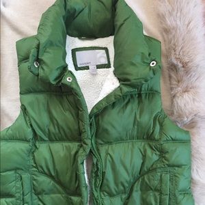 Old Navy Puffer Vest size Medium